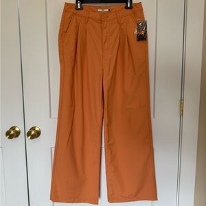 NWT Vans orange pants